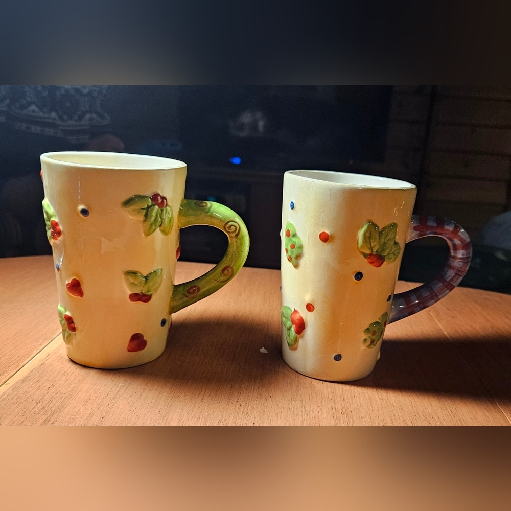 Handcrafted Floral Ceramic Mugs - Cream and Green